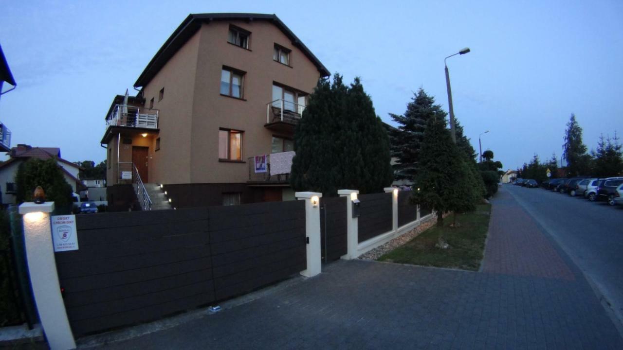 Pokoje Krystyna Wladyslawowo Apartment Exterior photo