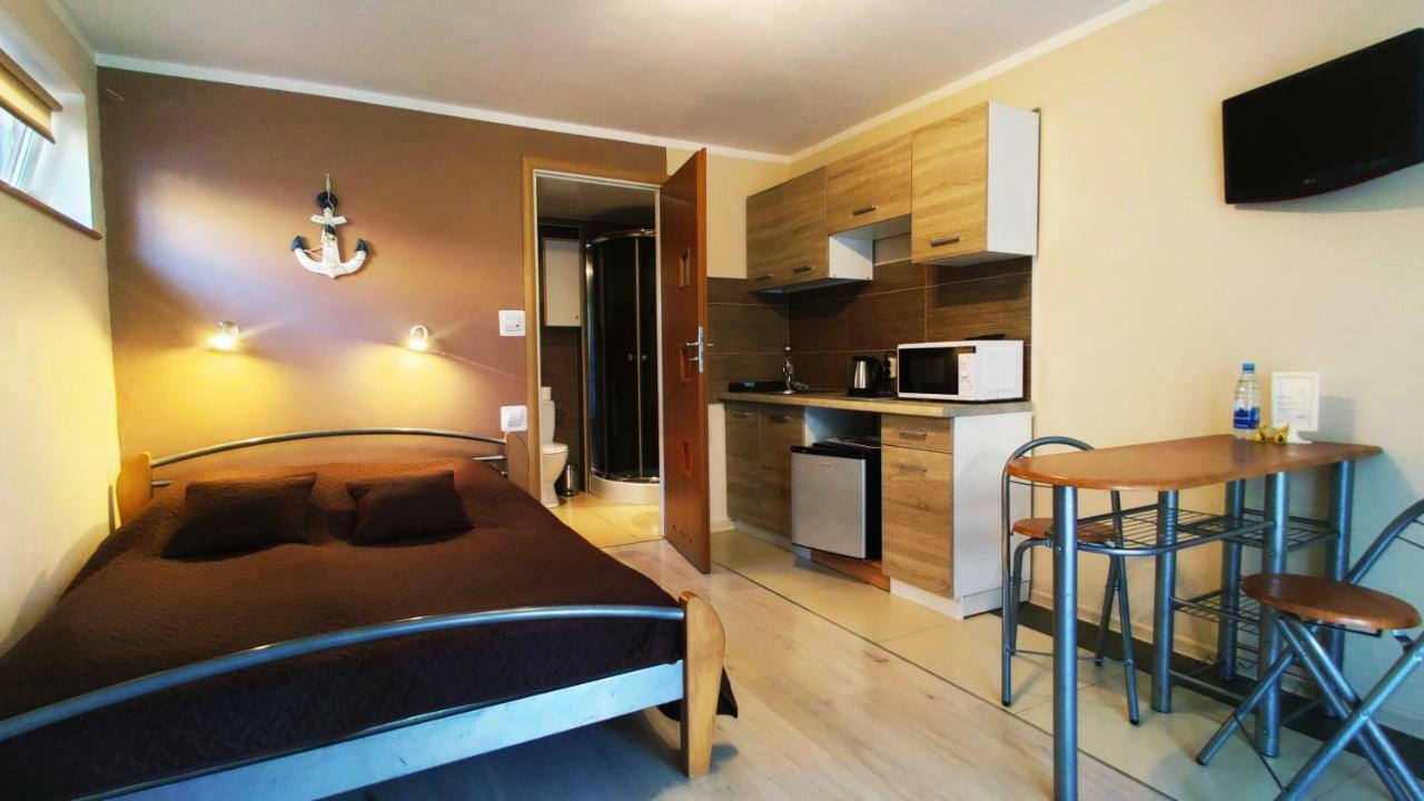 Pokoje Krystyna Wladyslawowo Apartment Exterior photo